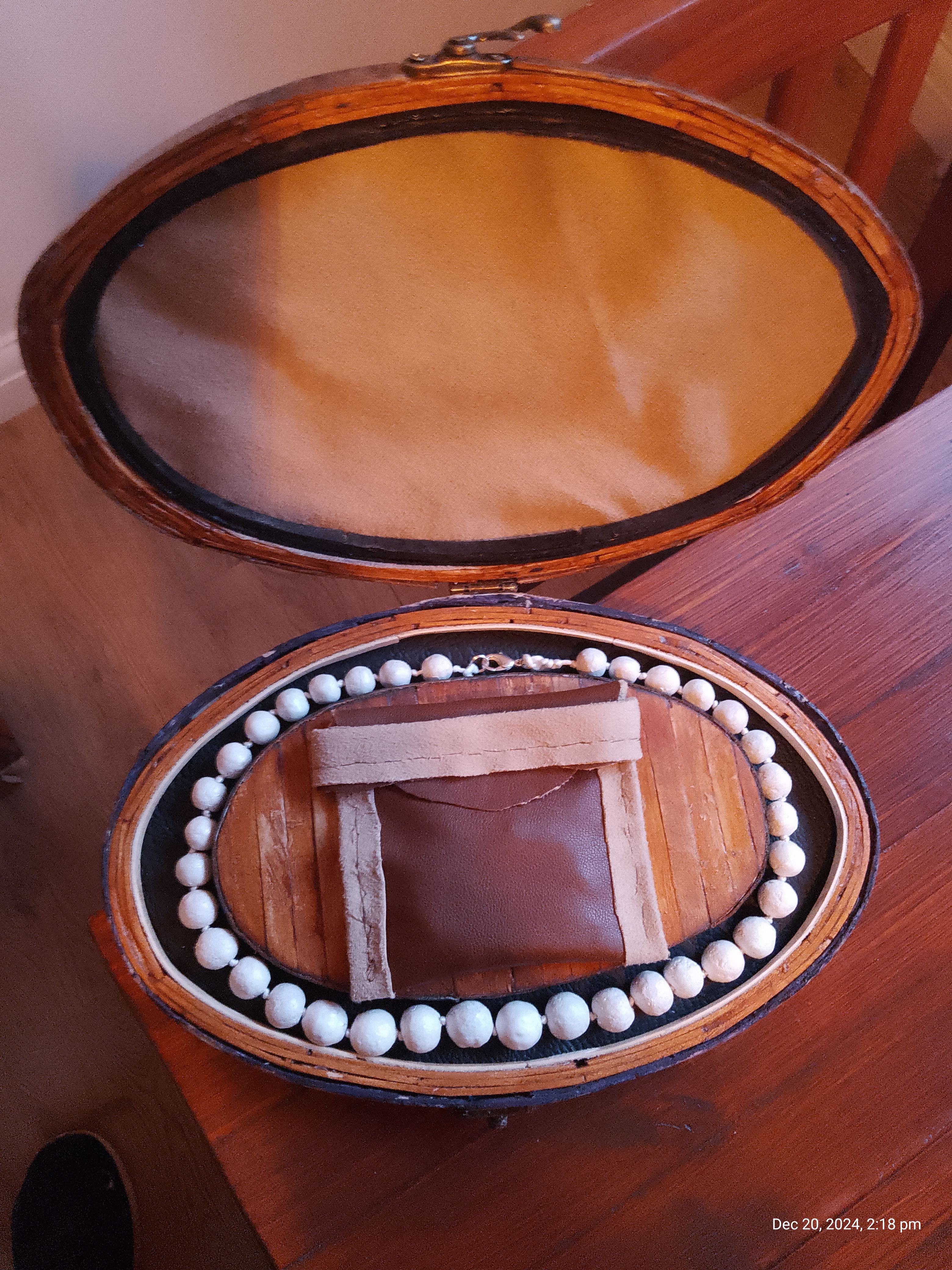 Hand made box 