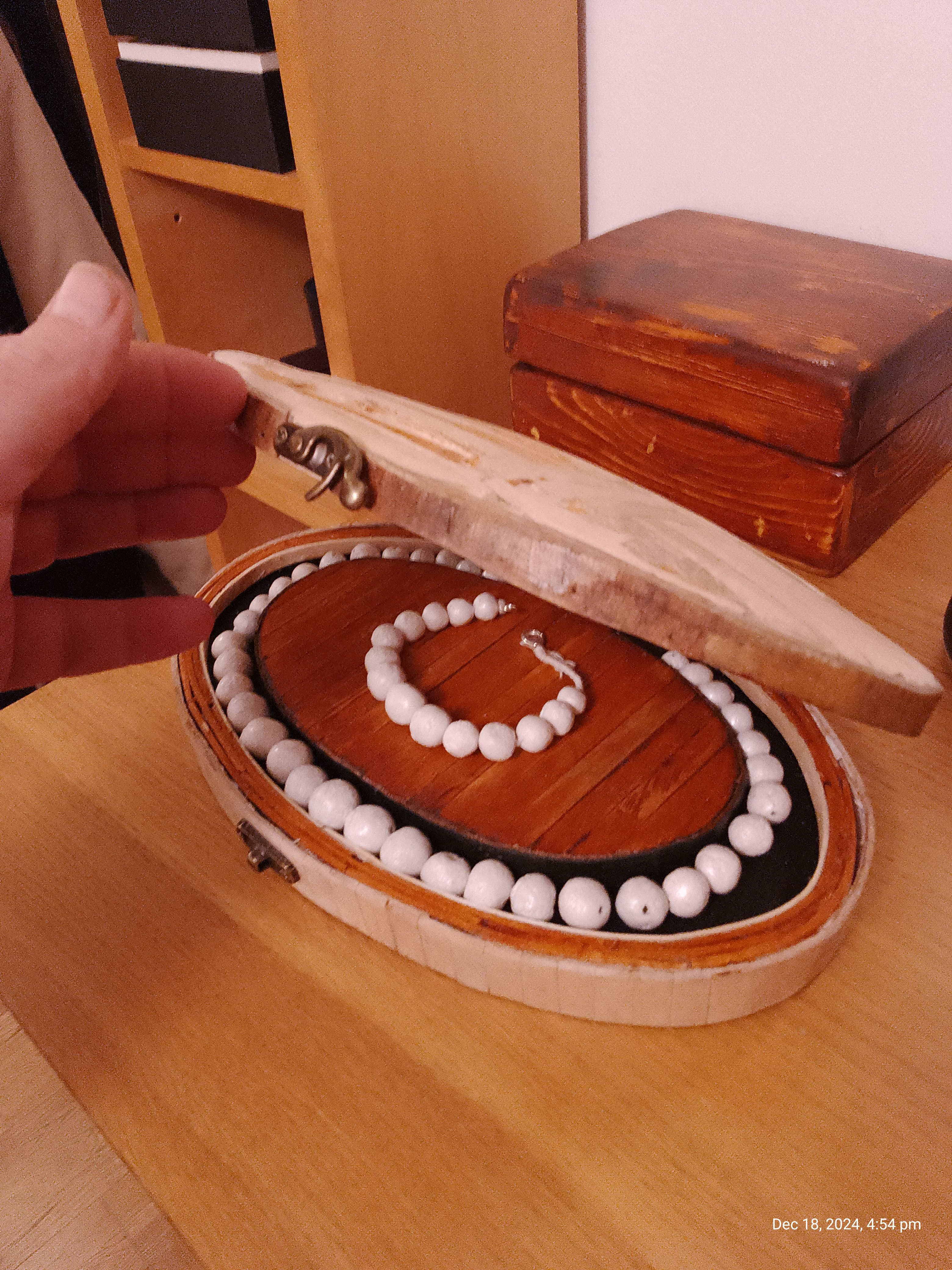  Pearl Necklace Natural Eggshell 